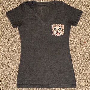 Women’s Kitten Face Pocket V-Neck Tee Shirt